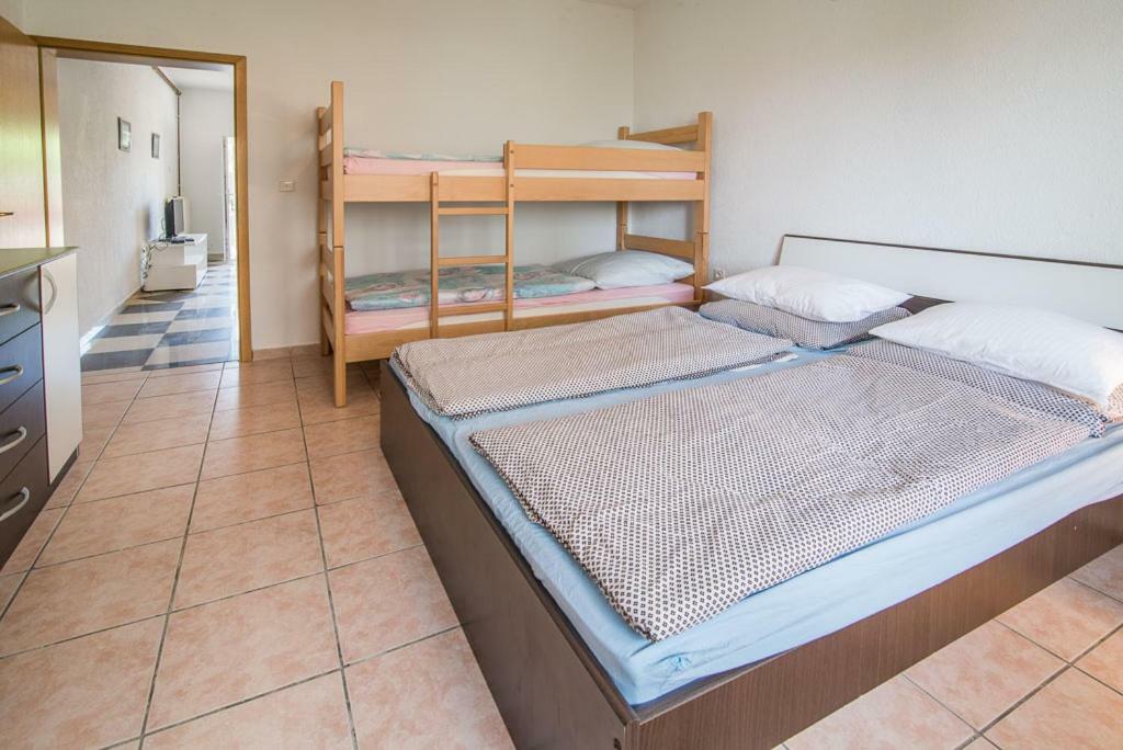 Beljan Apartments Krk Town Exterior foto